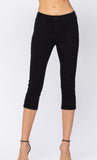 Judy Blue Mid-Rise Skinny Capri (Black)